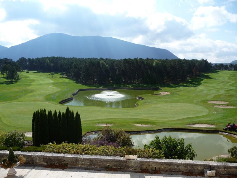 Golf du Château de Taulane, golf de montagne à 1000m d'altitude
