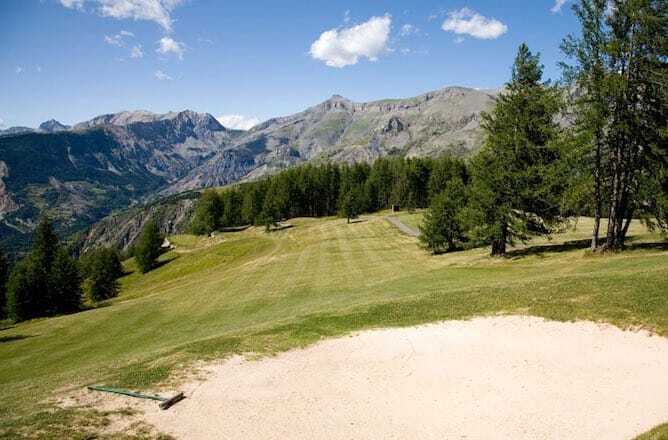 GOLF AND MOUNTAIN FRANCE